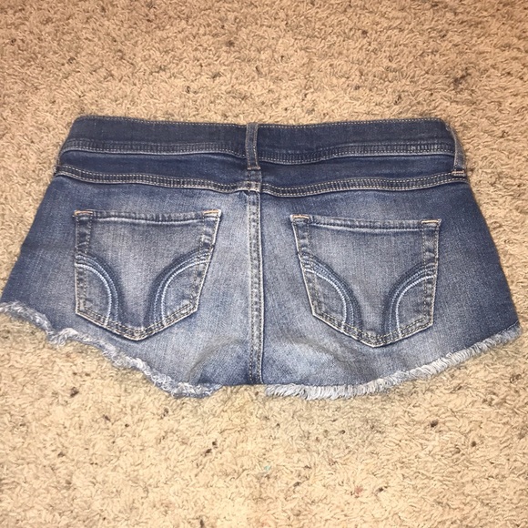 Cut-off Hollister Denim Shorts - Picture 2 of 2